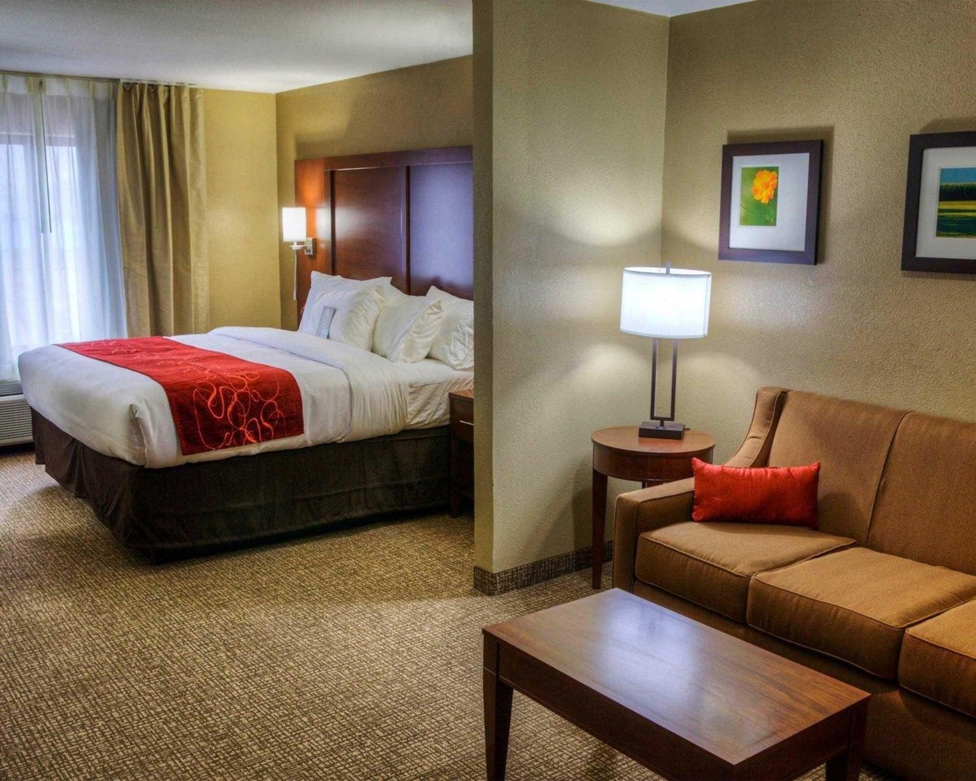 Comfort Suites Plymouth Near Us-30 Esterno foto