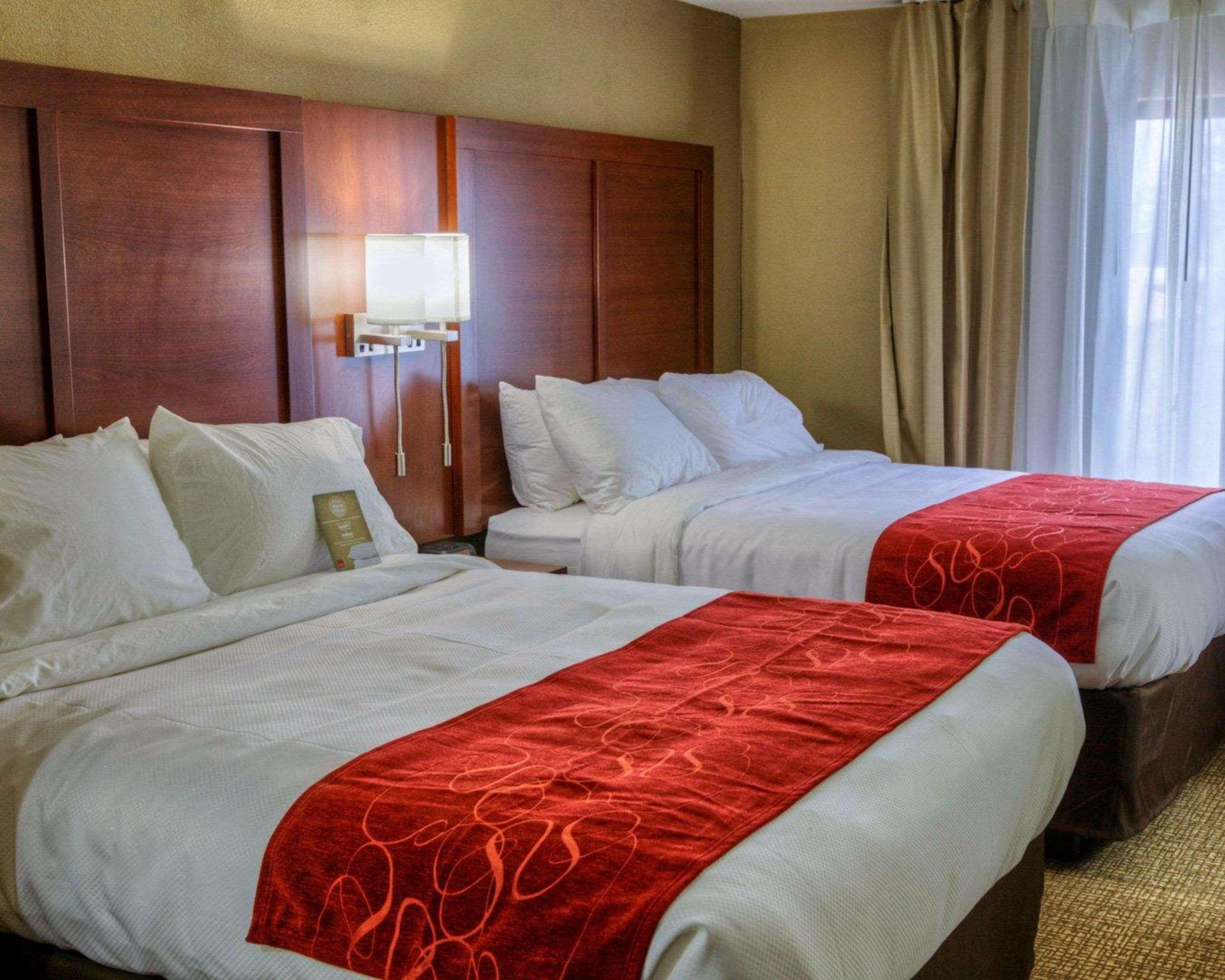 Comfort Suites Plymouth Near Us-30 Esterno foto