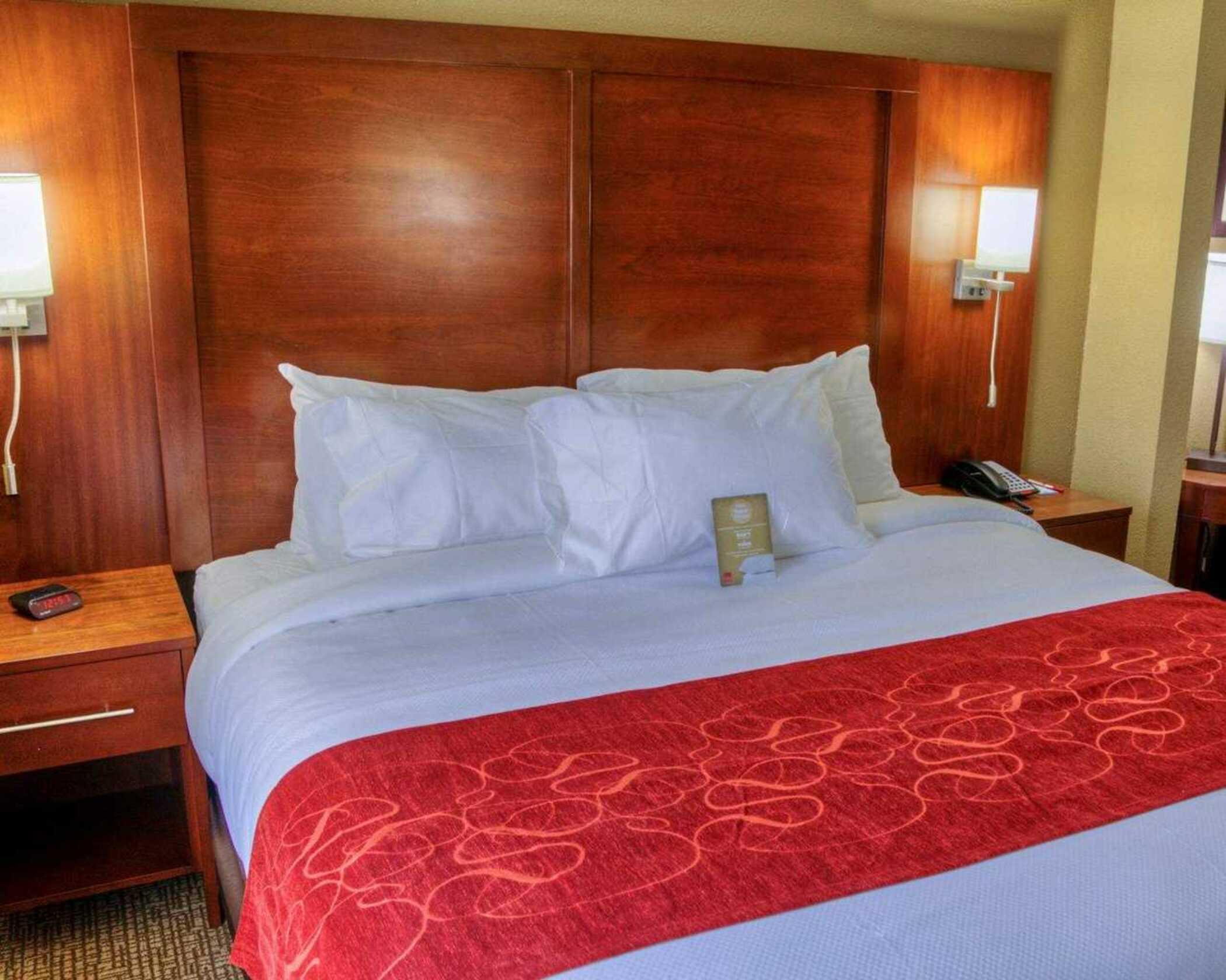 Comfort Suites Plymouth Near Us-30 Esterno foto