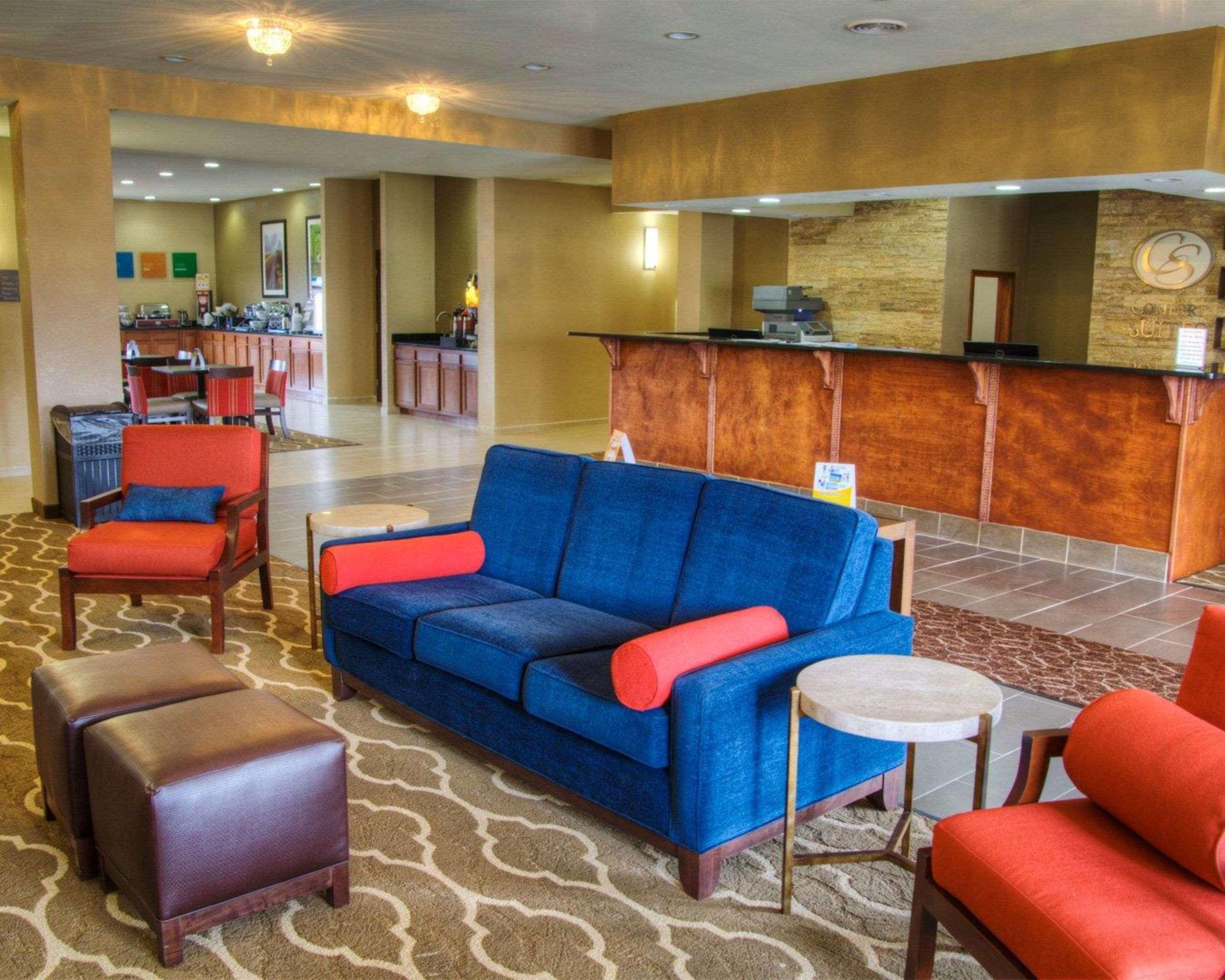 Comfort Suites Plymouth Near Us-30 Esterno foto