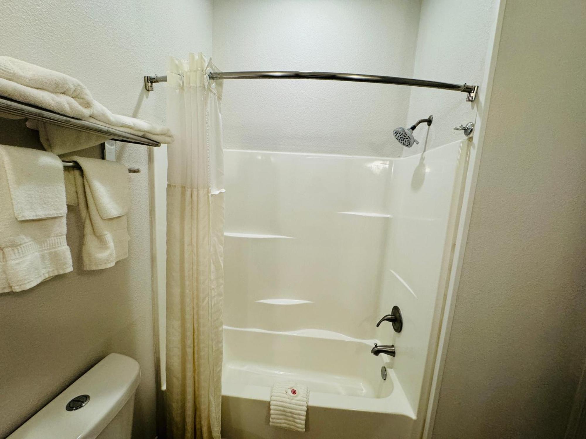 Comfort Suites Plymouth Near Us-30 Esterno foto