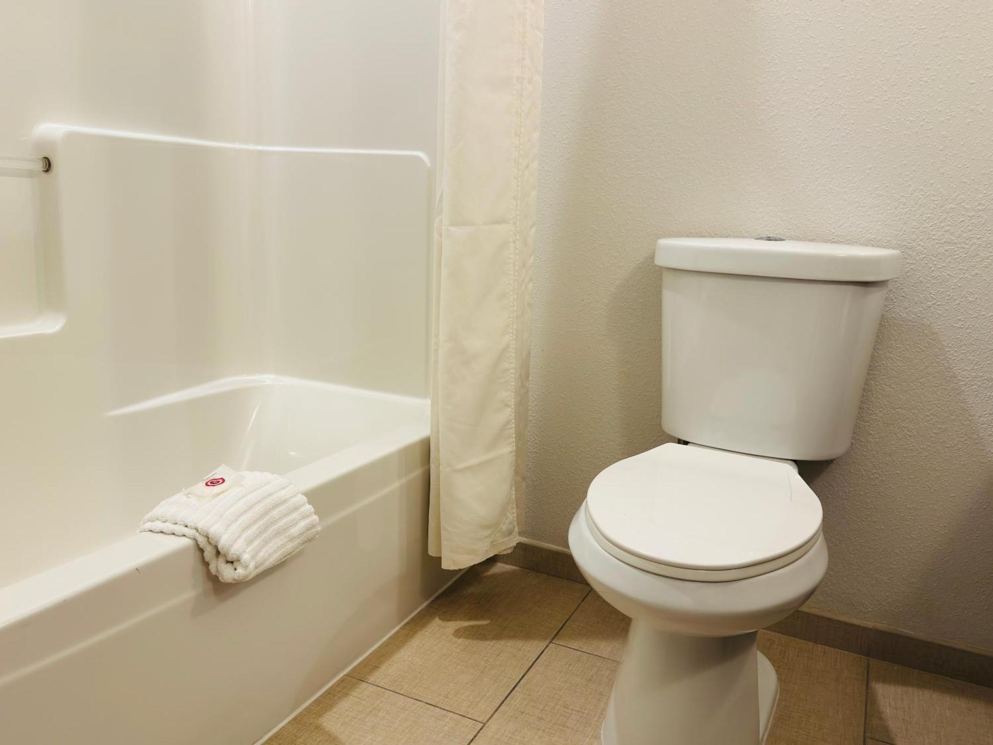 Comfort Suites Plymouth Near Us-30 Esterno foto
