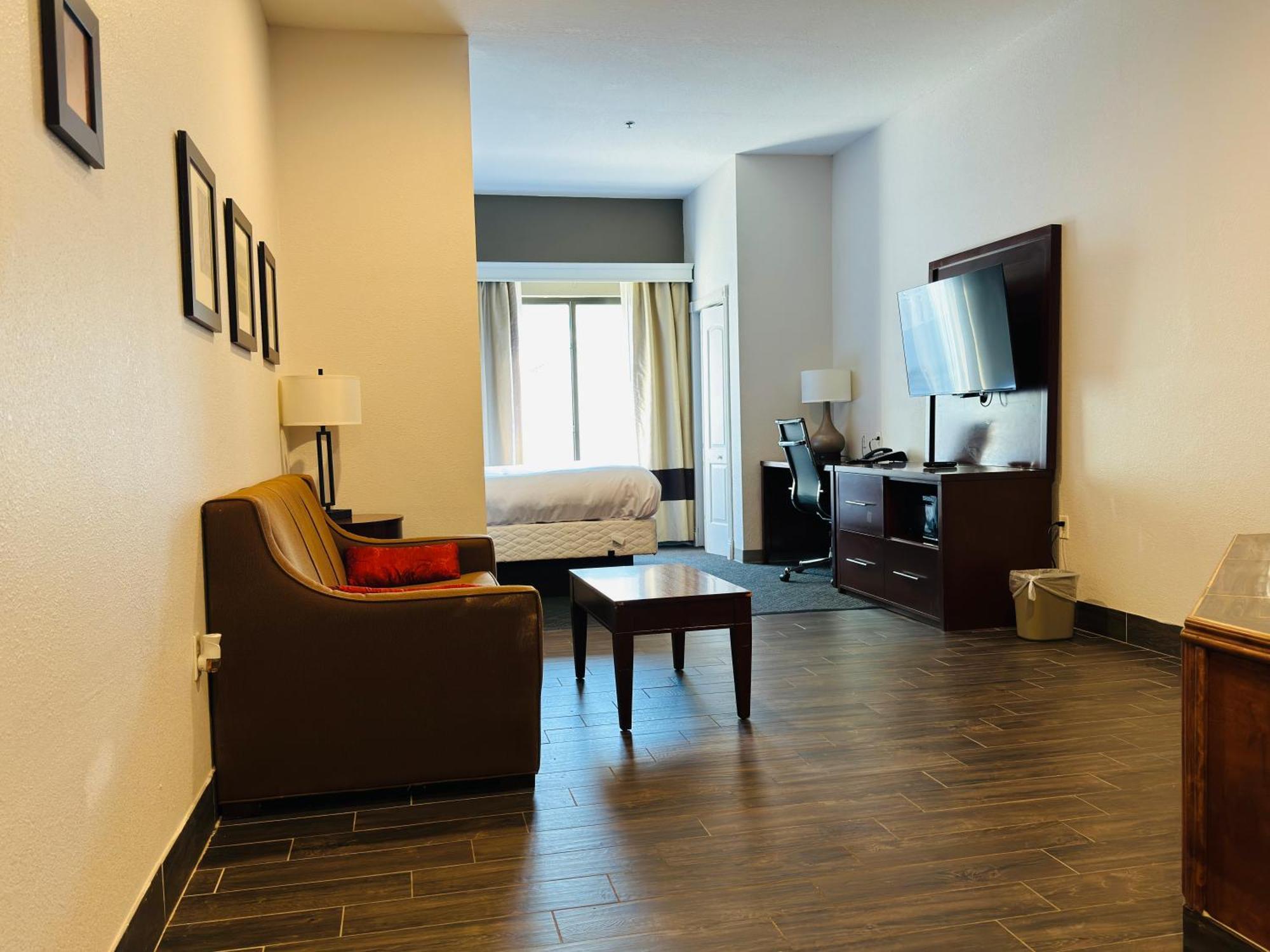 Comfort Suites Plymouth Near Us-30 Esterno foto