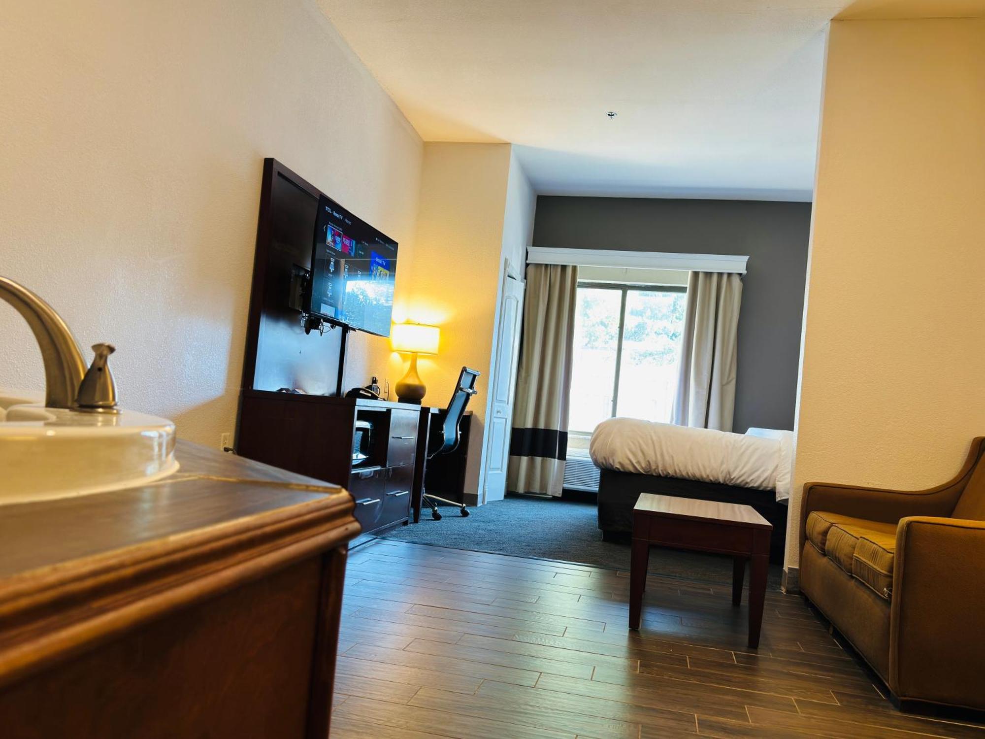 Comfort Suites Plymouth Near Us-30 Esterno foto