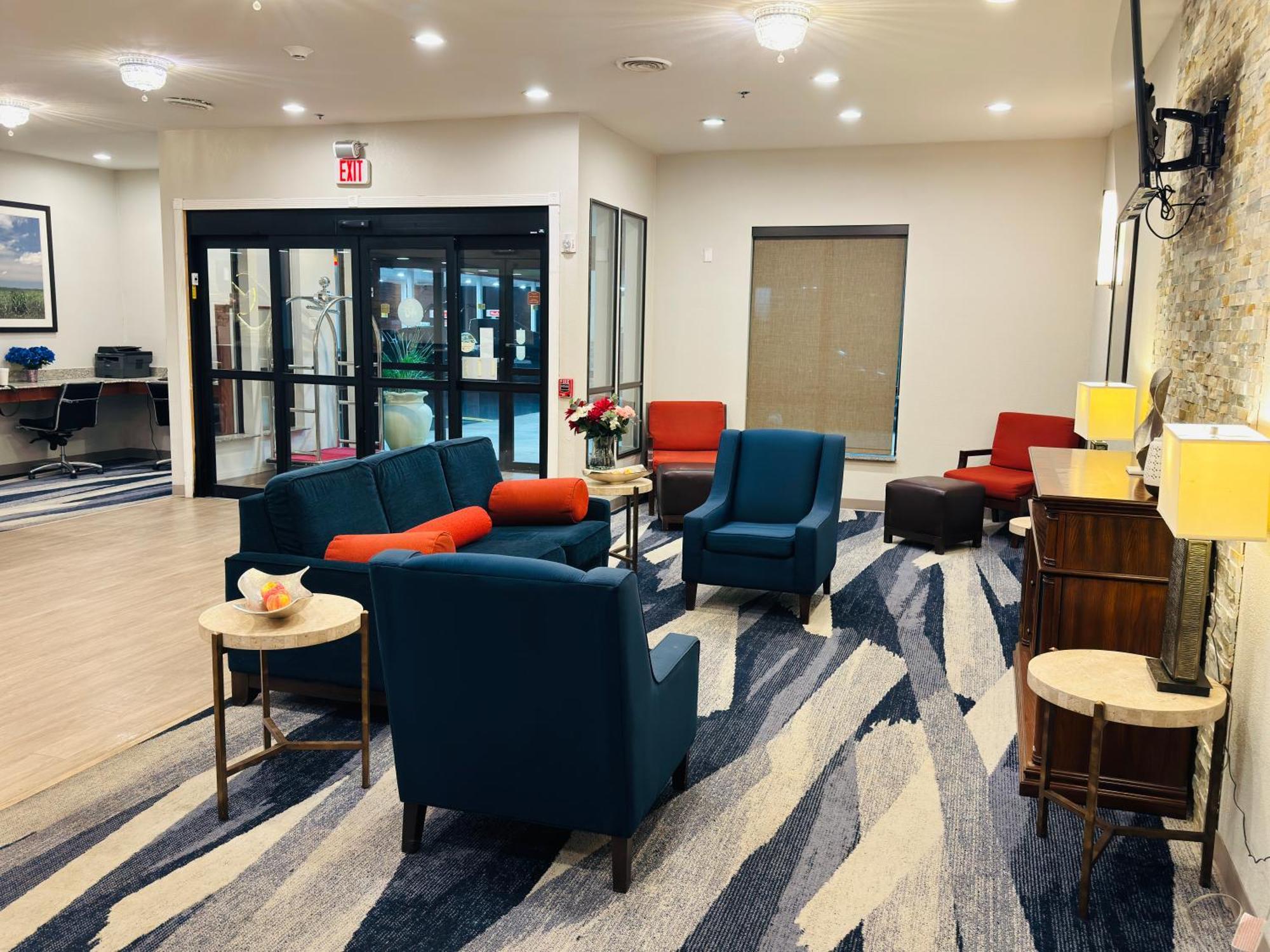 Comfort Suites Plymouth Near Us-30 Esterno foto