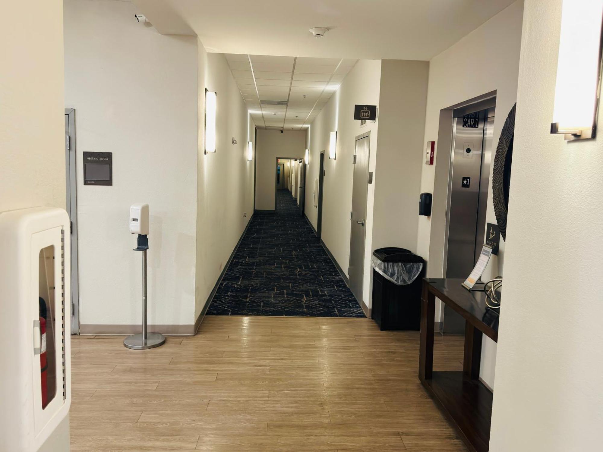 Comfort Suites Plymouth Near Us-30 Esterno foto